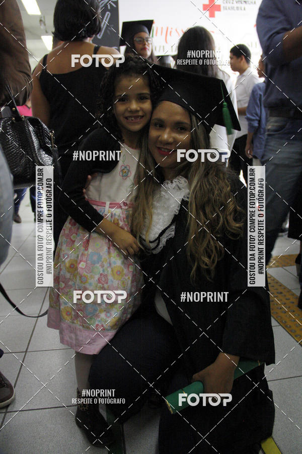 Buy your photos of the eventFormandos Cruz Vermelha on Fotop