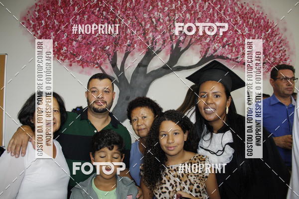Buy your photos of the eventFormandos Cruz Vermelha on Fotop
