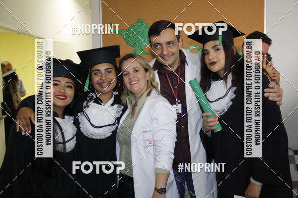 Buy your photos of the eventFormandos Cruz Vermelha on Fotop