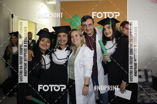 Buy your photos of the eventFormandos Cruz Vermelha on Fotop