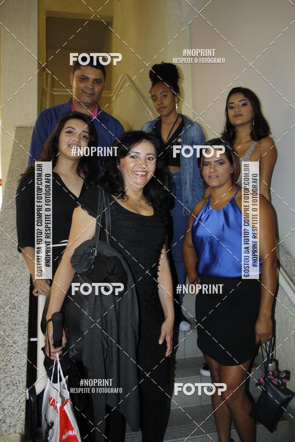 Buy your photos of the eventFormandos Cruz Vermelha on Fotop