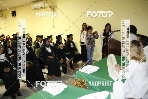 Buy your photos of the eventFormandos Cruz Vermelha on Fotop