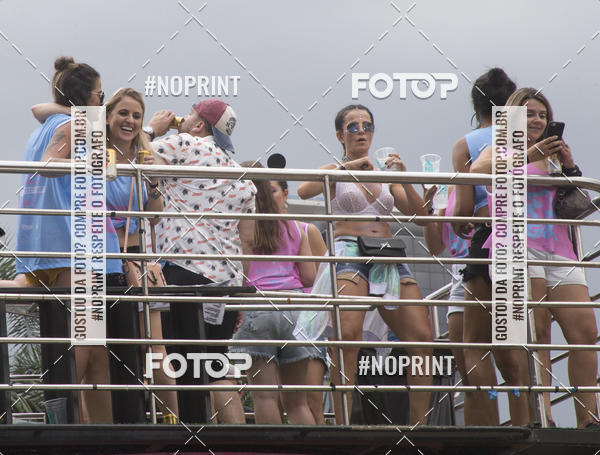 Buy your photos of the eventCarnaval 2019 - Bloco Se Joga (09/03/2019) on Fotop