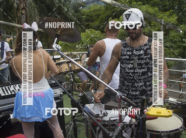 Buy your photos of the eventCarnaval 2019 - Bloco Se Joga (09/03/2019) on Fotop