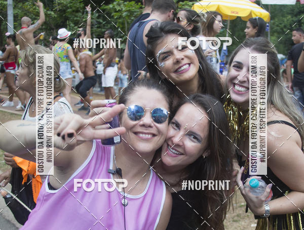 Buy your photos of the eventCarnaval 2019 - Bloco Se Joga (09/03/2019) on Fotop