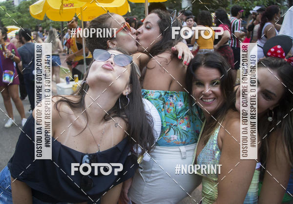 Buy your photos of the eventBloco de Carnaval Vou de Txi (10/03/2019) on Fotop
