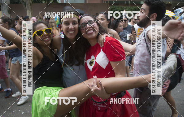 Buy your photos of the eventBloco de Carnaval Vou de Txi (10/03/2019) on Fotop