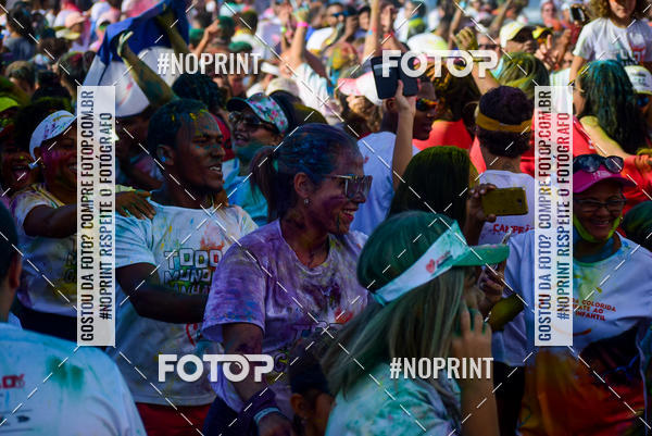 Acquista le foto dell'evento4� CORRIDA COLORIDA MARTAG�O GESTEIRA in Fotop