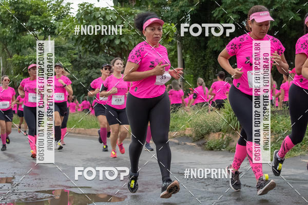 Buy your photos of the event7 Corrida elas de rosa on Fotop