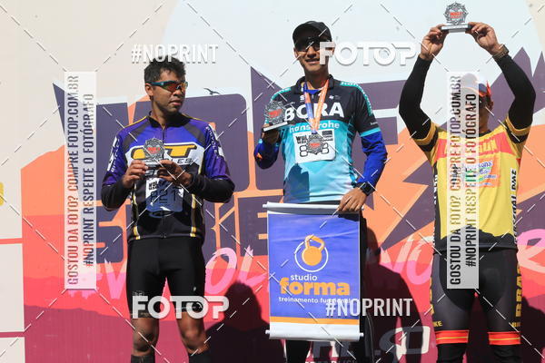 Achetez vos photos de l'vnementWolf Series - Botucatu sur Fotop