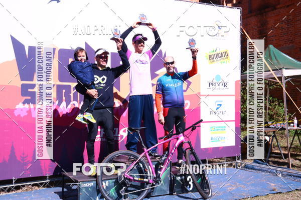 Achetez vos photos de l'vnementWolf Series - Botucatu sur Fotop