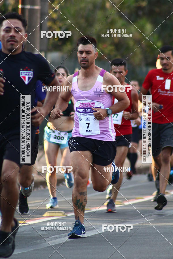 Buy your photos of the eventCastelinho Sunset Run on Fotop