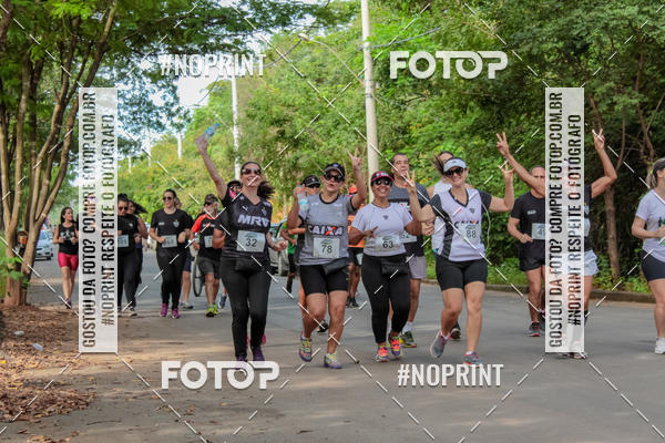 Buy your photos of the eventCorrida Treino de Aniversrio Galo 111 Anos on Fotop