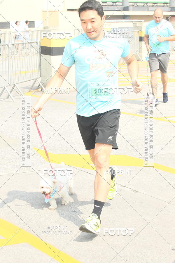 Buy your photos of the eventCorrida Scooby Doo Internacional Shopping Guarulhos 2019 on Fotop
