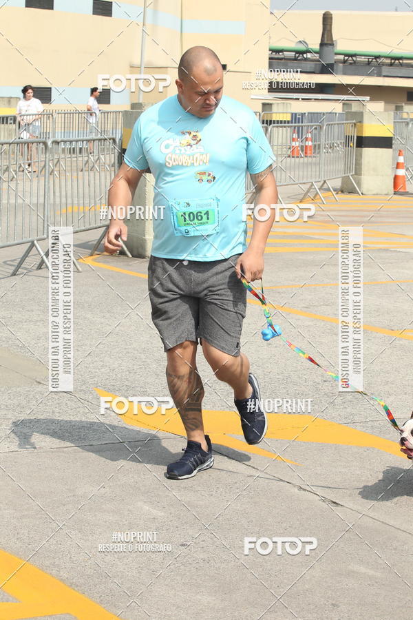 Buy your photos of the eventCorrida Scooby Doo Internacional Shopping Guarulhos 2019 on Fotop