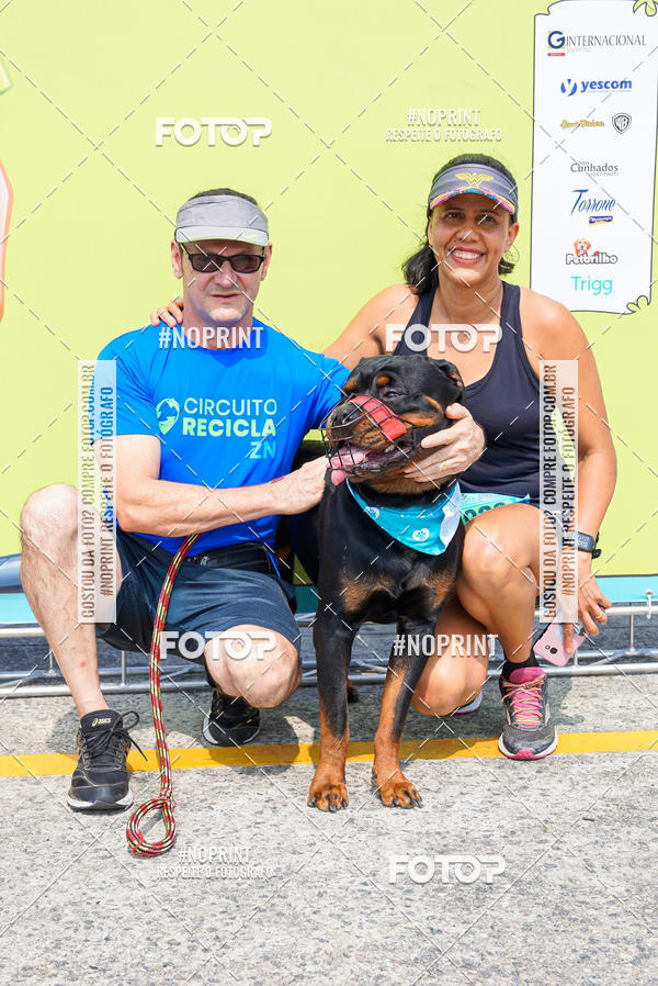Buy your photos of the eventCorrida Scooby Doo Internacional Shopping Guarulhos 2019 on Fotop