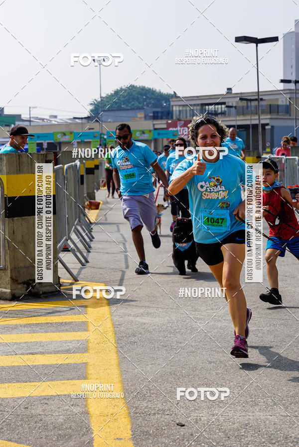 Buy your photos of the eventCorrida Scooby Doo Internacional Shopping Guarulhos 2019 on Fotop