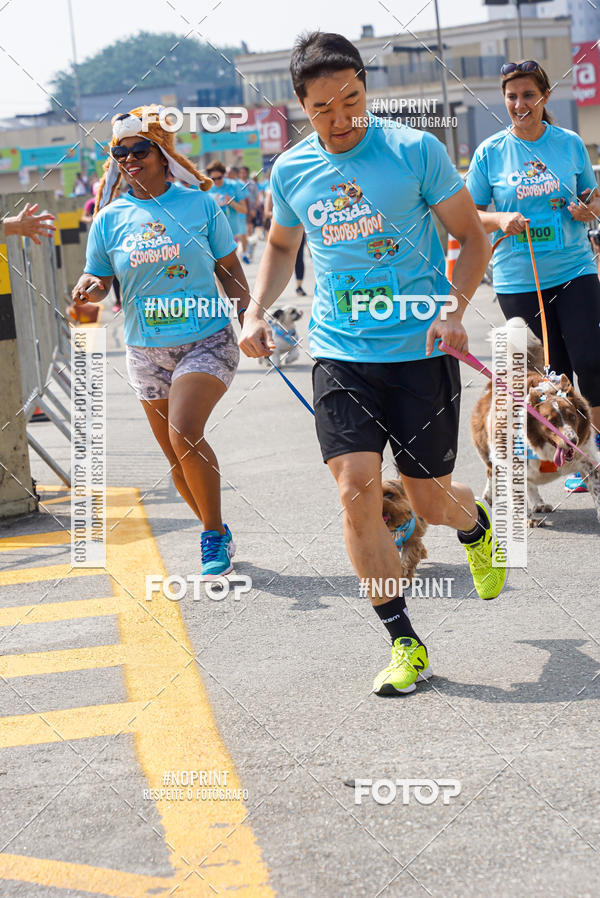 Buy your photos of the eventCorrida Scooby Doo Internacional Shopping Guarulhos 2019 on Fotop
