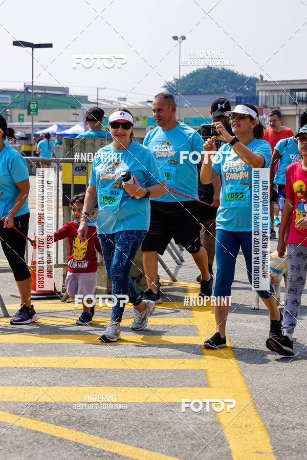 Buy your photos of the eventCorrida Scooby Doo Internacional Shopping Guarulhos 2019 on Fotop