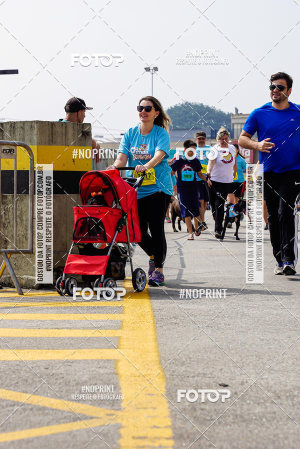 Buy your photos of the eventCorrida Scooby Doo Internacional Shopping Guarulhos 2019 on Fotop
