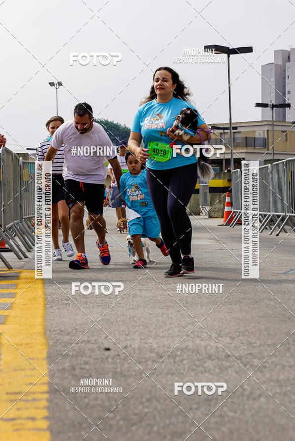 Buy your photos of the eventCorrida Scooby Doo Internacional Shopping Guarulhos 2019 on Fotop