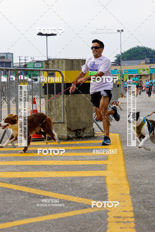 Buy your photos of the eventCorrida Scooby Doo Internacional Shopping Guarulhos 2019 on Fotop