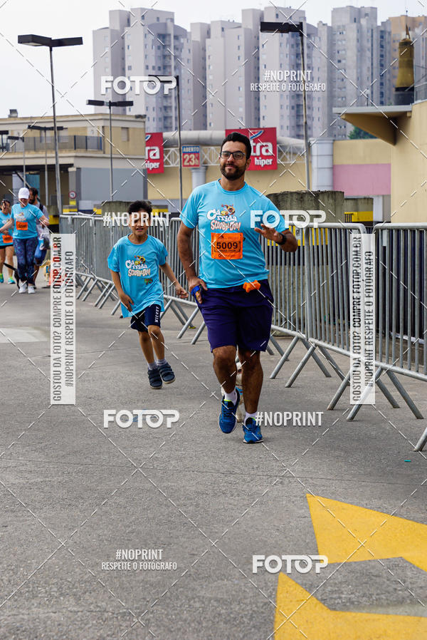 Buy your photos of the eventCorrida Scooby Doo Internacional Shopping Guarulhos 2019 on Fotop