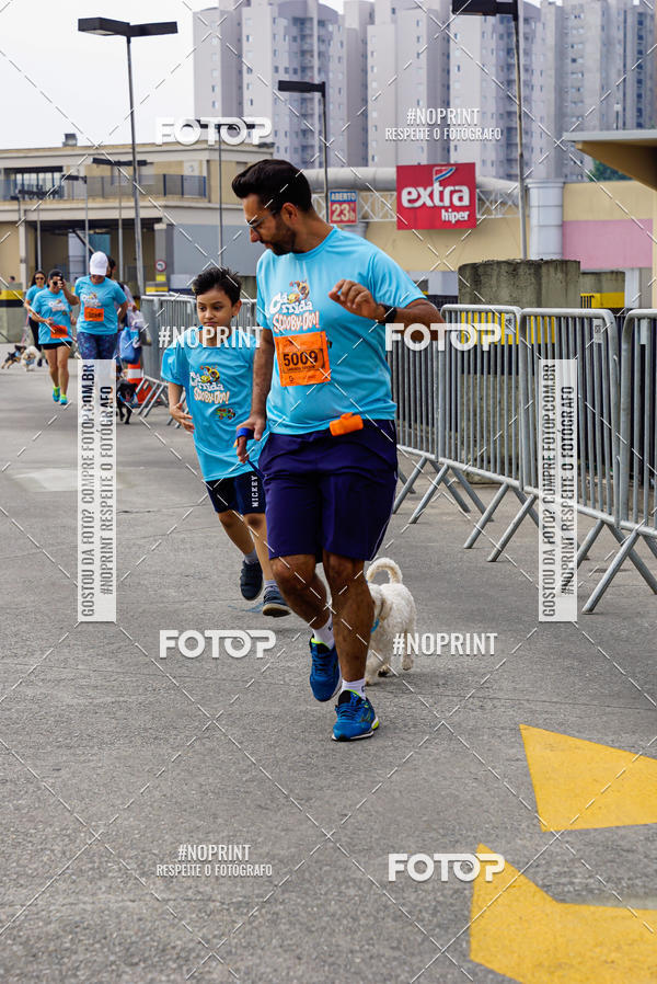 Buy your photos of the eventCorrida Scooby Doo Internacional Shopping Guarulhos 2019 on Fotop