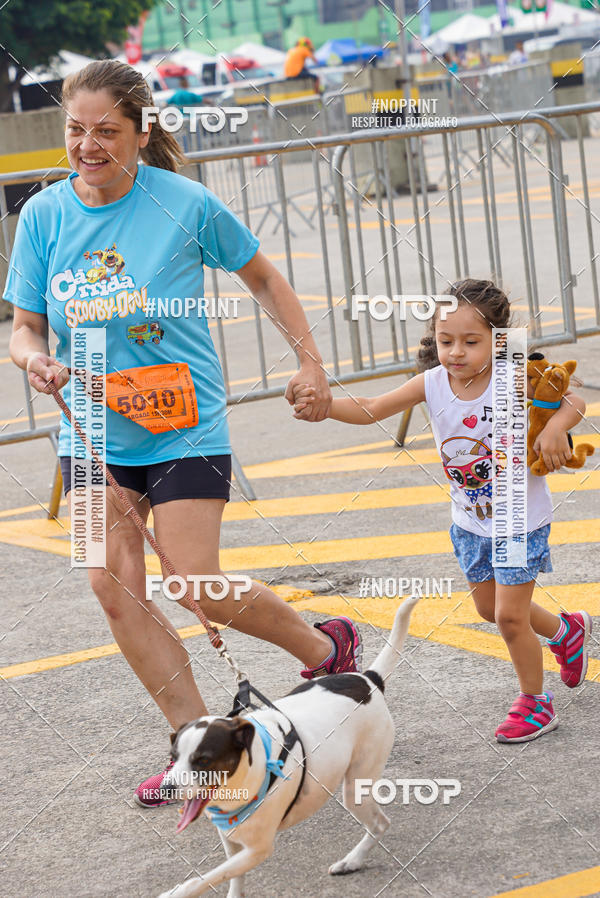 Buy your photos of the eventCorrida Scooby Doo Internacional Shopping Guarulhos 2019 on Fotop