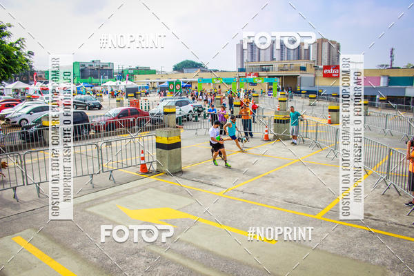 Buy your photos of the eventCorrida Scooby Doo Internacional Shopping Guarulhos 2019 on Fotop