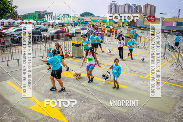 Buy your photos of the eventCorrida Scooby Doo Internacional Shopping Guarulhos 2019 on Fotop