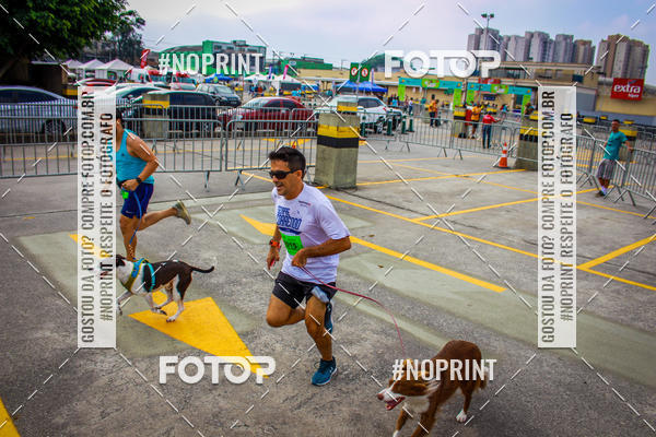 Buy your photos of the eventCorrida Scooby Doo Internacional Shopping Guarulhos 2019 on Fotop