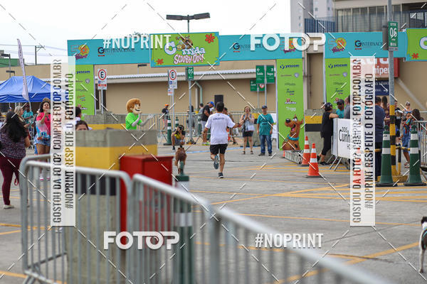 Buy your photos of the eventCorrida Scooby Doo Internacional Shopping Guarulhos 2019 on Fotop