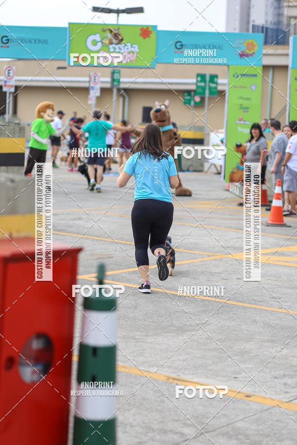 Buy your photos of the eventCorrida Scooby Doo Internacional Shopping Guarulhos 2019 on Fotop