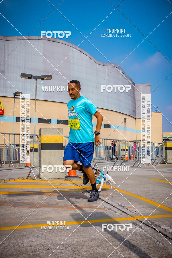 Buy your photos of the eventCorrida Scooby Doo Internacional Shopping Guarulhos 2019 on Fotop