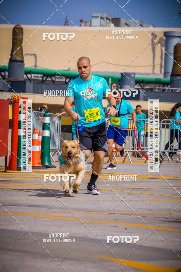 Buy your photos of the eventCorrida Scooby Doo Internacional Shopping Guarulhos 2019 on Fotop