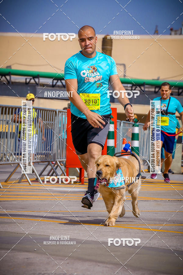 Buy your photos of the eventCorrida Scooby Doo Internacional Shopping Guarulhos 2019 on Fotop