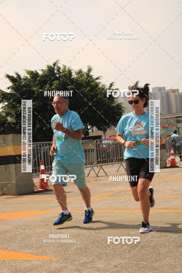 Buy your photos of the eventCorrida Scooby Doo Internacional Shopping Guarulhos 2019 on Fotop