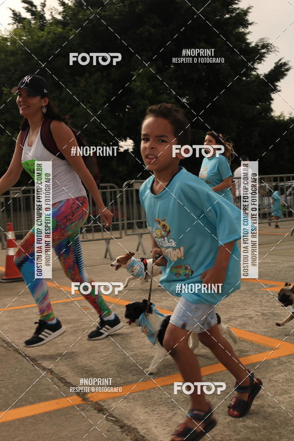 Buy your photos of the eventCorrida Scooby Doo Internacional Shopping Guarulhos 2019 on Fotop