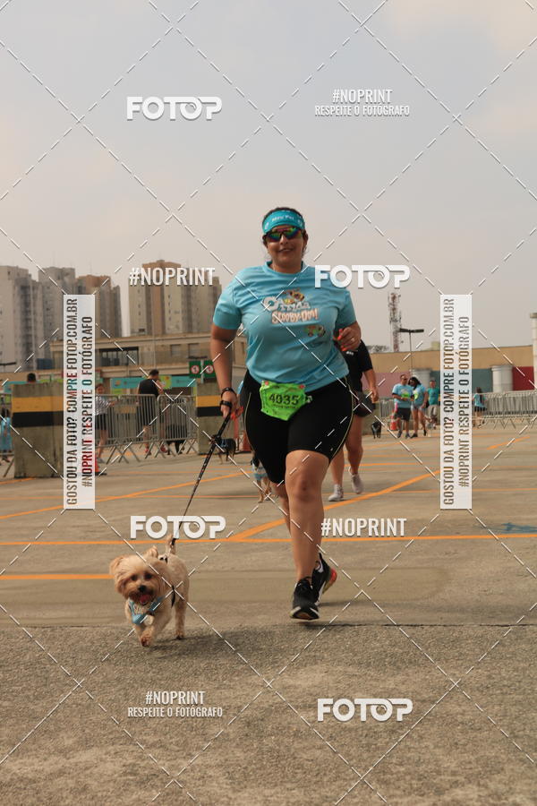 Buy your photos of the eventCorrida Scooby Doo Internacional Shopping Guarulhos 2019 on Fotop