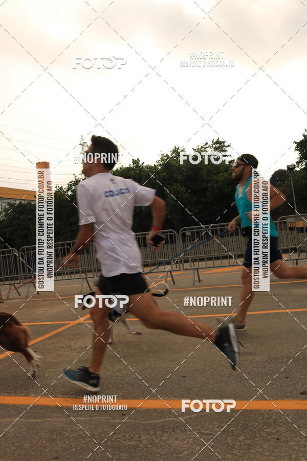 Buy your photos of the eventCorrida Scooby Doo Internacional Shopping Guarulhos 2019 on Fotop