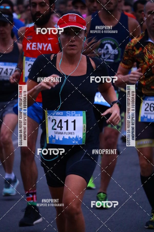 Buy your photos of the eventASICS Golden Run SP 2019 on Fotop