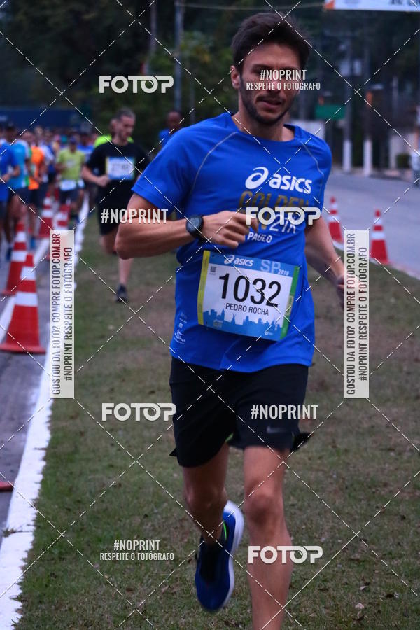 Buy your photos of the eventASICS Golden Run SP 2019 on Fotop