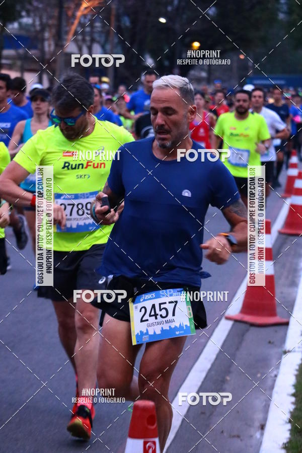 Buy your photos of the eventASICS Golden Run SP 2019 on Fotop