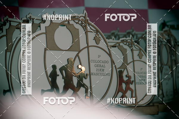 Buy your photos of the eventNight Run Carmo do Cajuru on Fotop