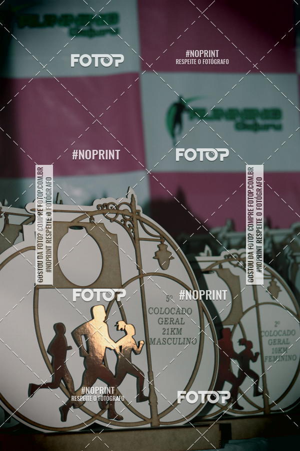Buy your photos of the eventNight Run Carmo do Cajuru on Fotop