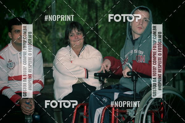 Buy your photos of the eventNight Run Carmo do Cajuru on Fotop