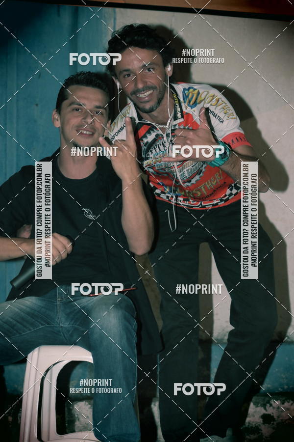 Buy your photos of the eventNight Run Carmo do Cajuru on Fotop