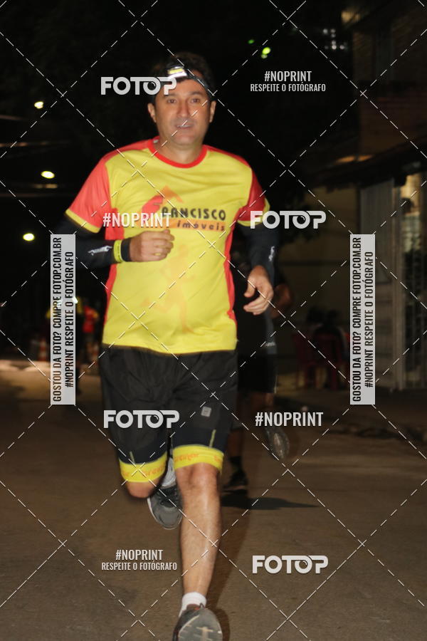 Buy your photos of the eventNight Run Carmo do Cajuru on Fotop
