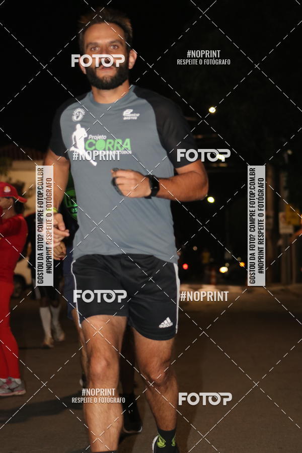 Buy your photos of the eventNight Run Carmo do Cajuru on Fotop
